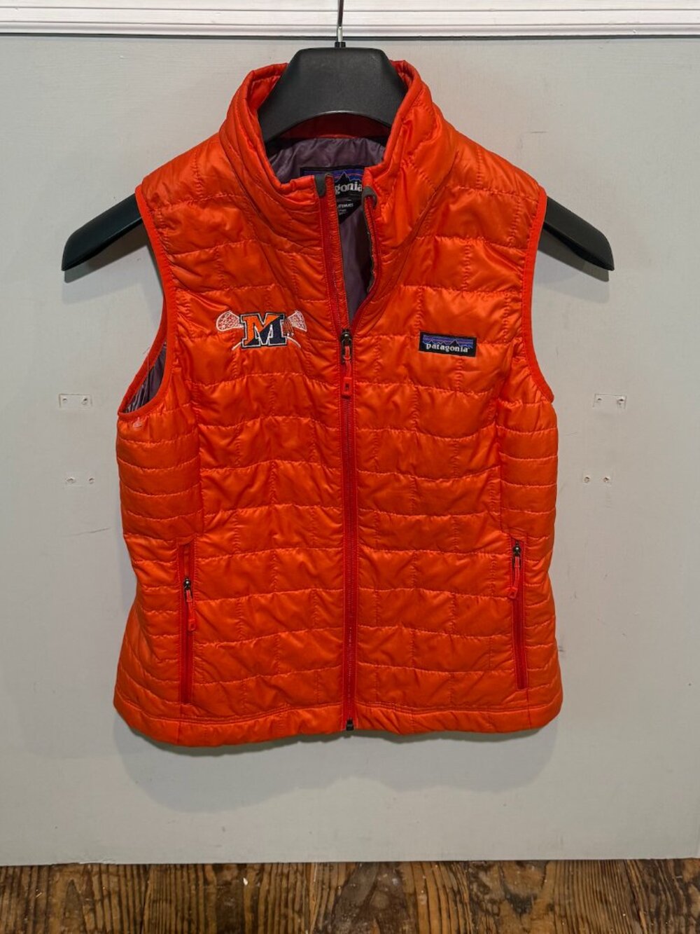 Patagonia Nano Puff Vest Women Small Puffer Full Zip Primaloft EUC Orange Logo